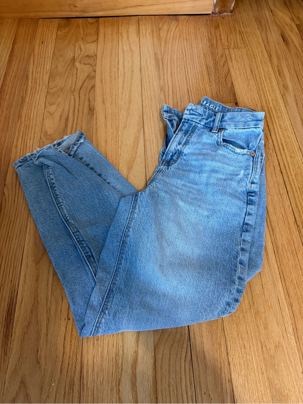 Light Blue Women’s AE jeans